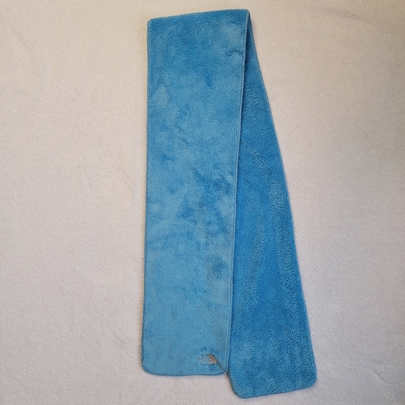 The North Face Scarf Womens Blue Plush Fleece Logo Winter Outdoor Scarf - Picture 1 of 5